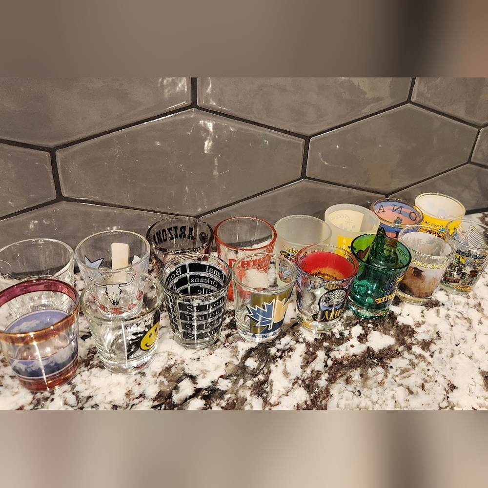 Set of 16 shot glasses